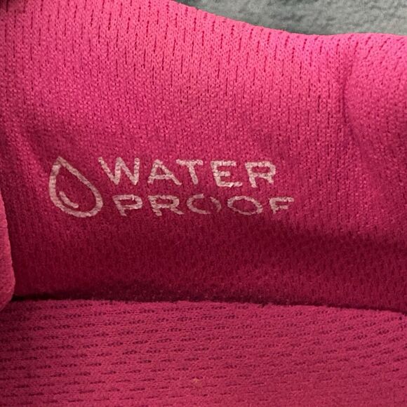 Women's Vionic Guinn AZR Ripstop size 9.5 Waterproof - Picture 10 of 12